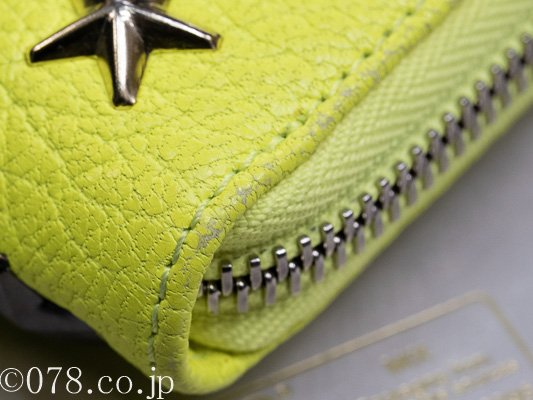 ジミーチュウ スタースタッズ ラウンドファスナー長財布